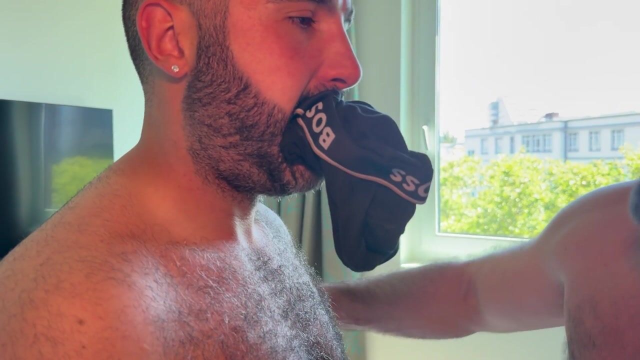 Muscle daddy fucks teddy bear